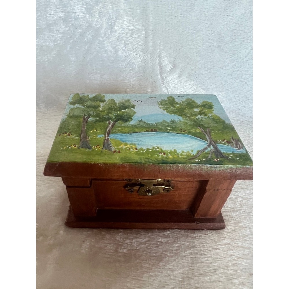 Hand Painted Wood Trinket Box Landscape Scene Hinged Lid‎ Small 3.75"